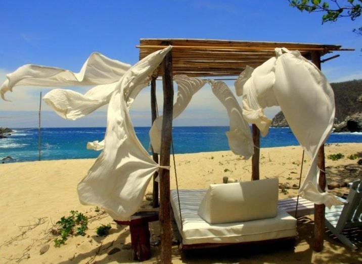 Hotel Bahia De La Luna Арройо-Крус Номер фото