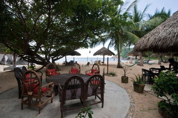 Hotel Bahia De La Luna Арройо-Крус Экстерьер фото